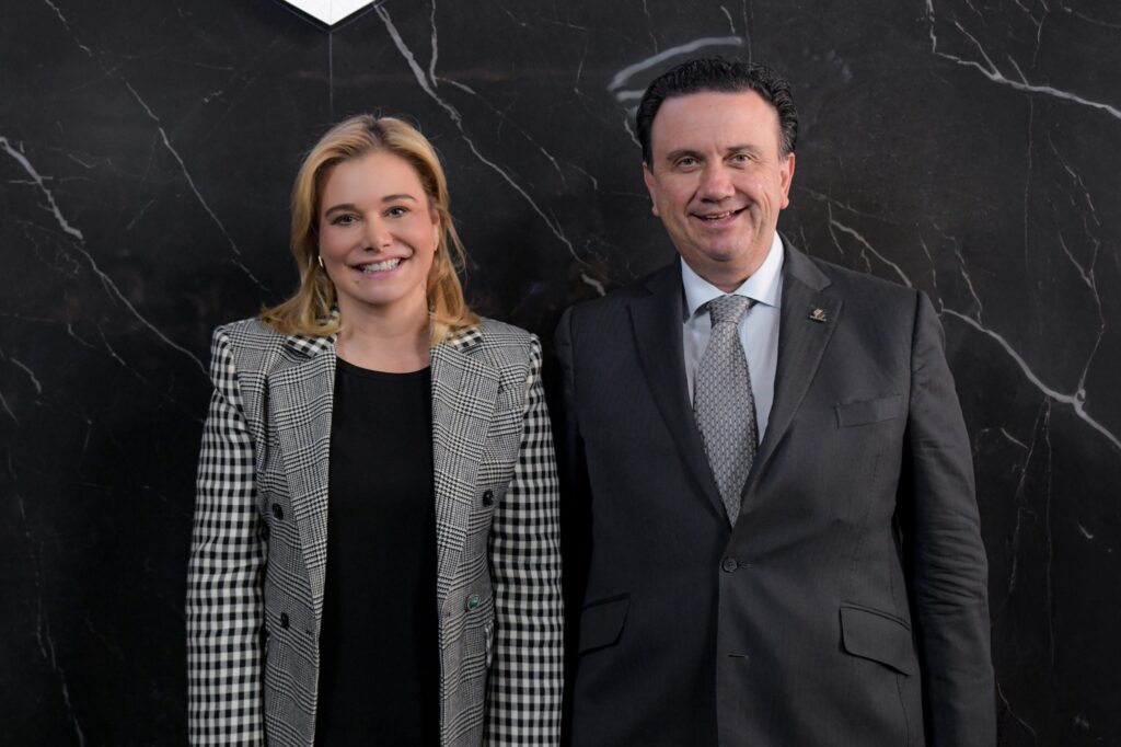 Gobierno y empresariado van juntos contra la corrupción